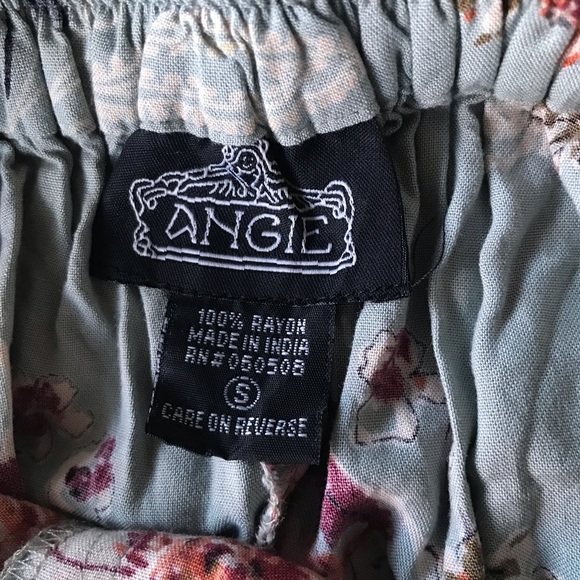 💐 Angie Floral Shorts 💐 - Picture 4 of 9